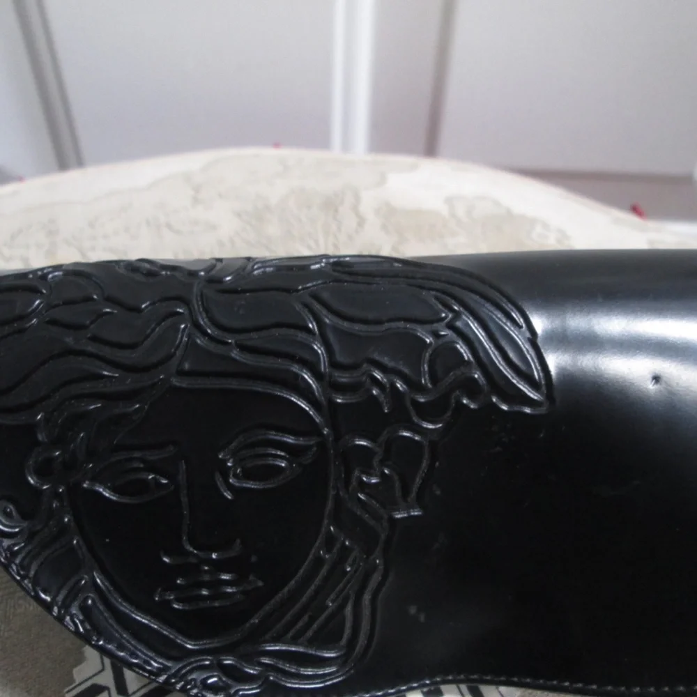 Versace women's sunglasses - Picture 15 of 16